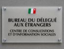Gravure sur plastique personnalis&eacute;e pour devanture de bureaux